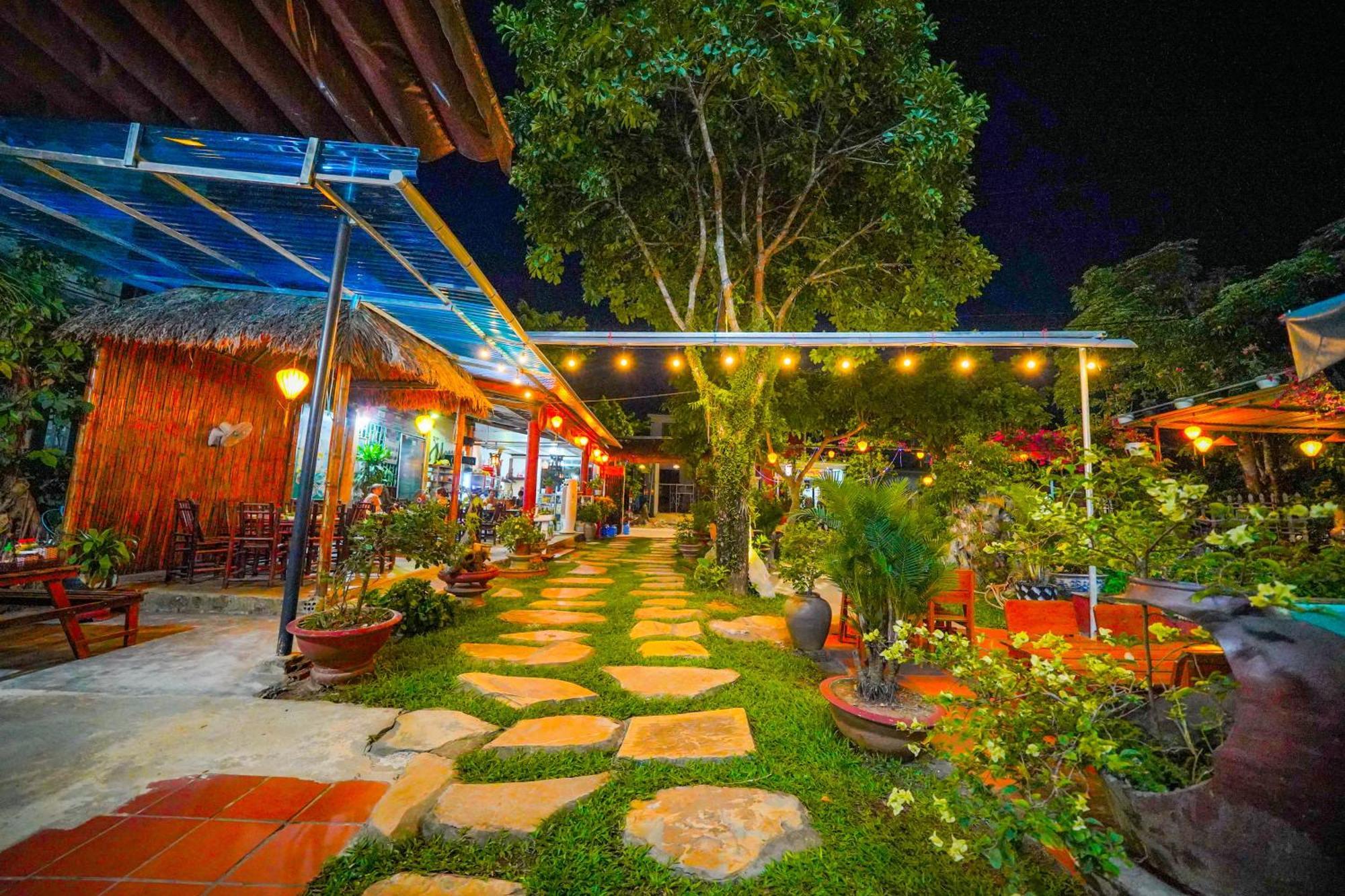 Apartamento Phong Nha Tuan Garden House Exterior foto